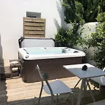 Domaine Rose Tremiere Villa