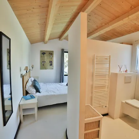 Domaine Rose Tremiere Rivedoux-Plage