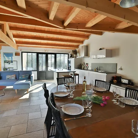 Domaine Rose Tremiere Villa *