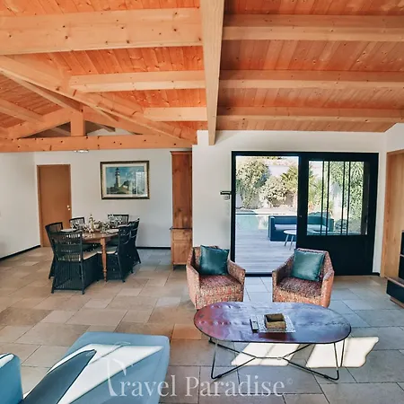 Domaine Rose Tremiere Rivedoux-Plage