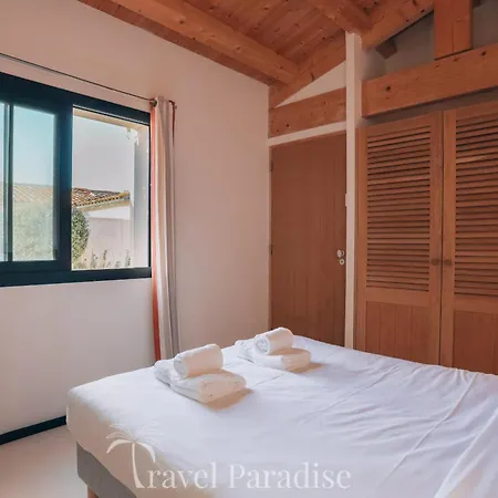 Domaine Rose Tremiere *