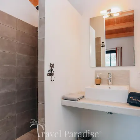 Domaine Rose Tremiere *